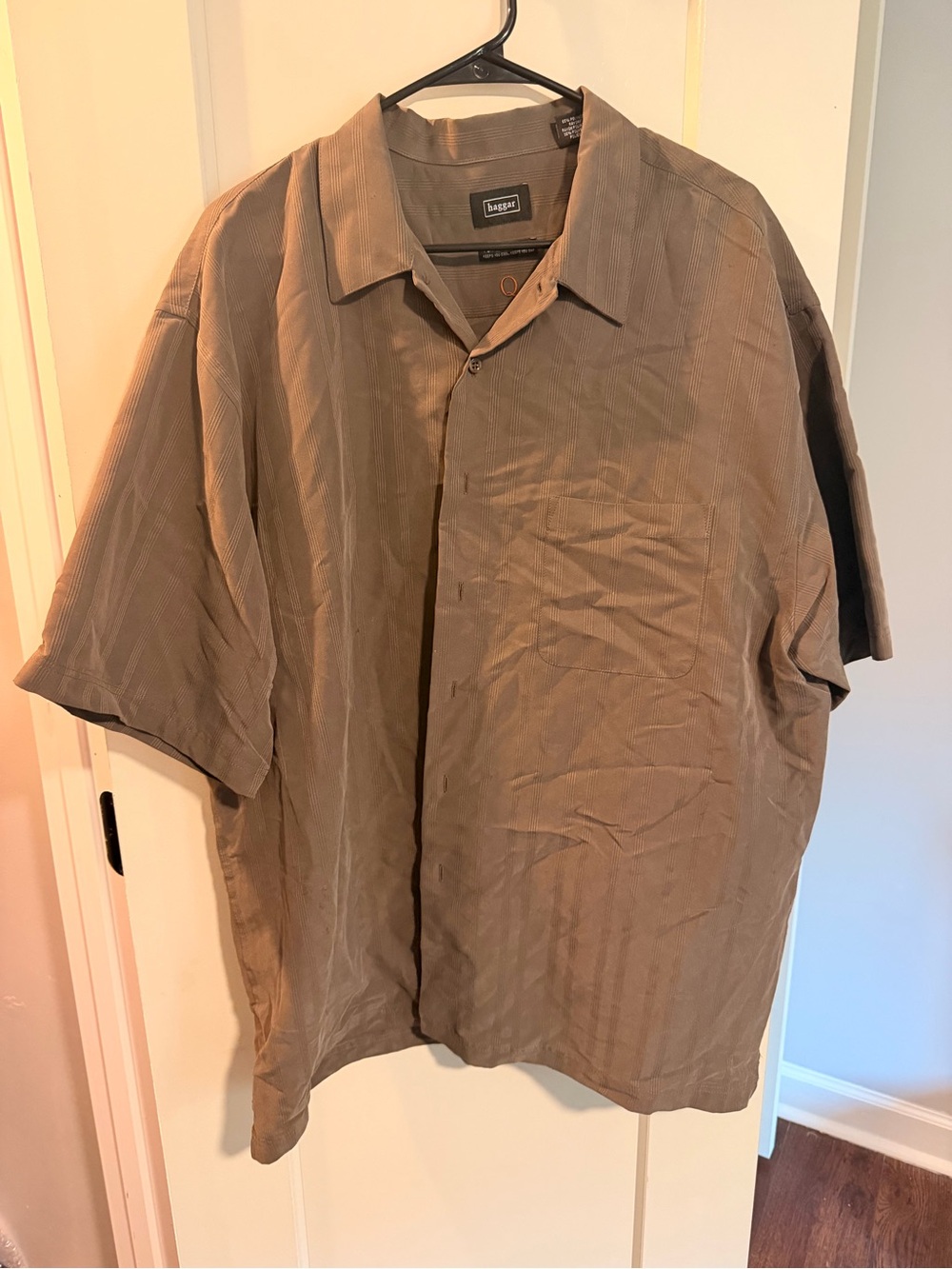 Haggar Short-Sleeve Button-Down Shirt in Brown